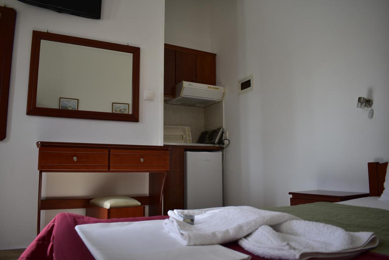 Michalis Place Apartments Vasilikí Buitenkant foto