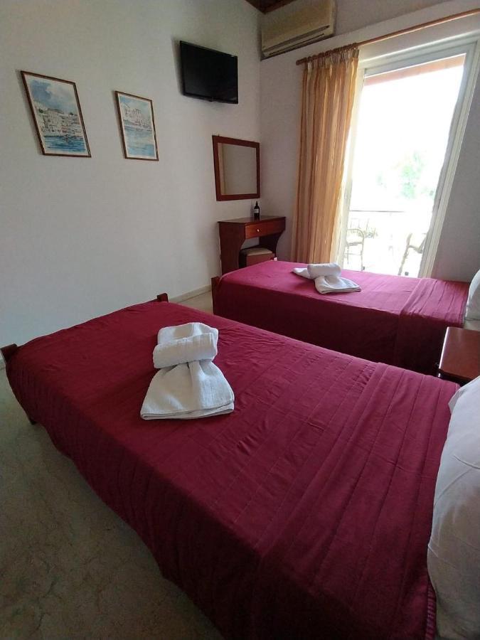 Michalis Place Apartments Vasilikí Buitenkant foto